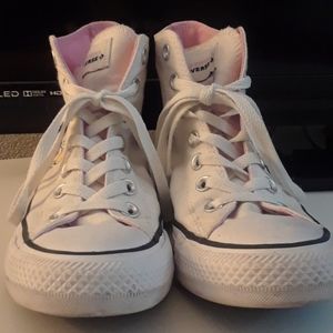 Women's Converse size 6.5 Shoes